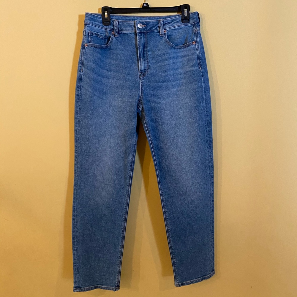 American Eagle Mom Jeans